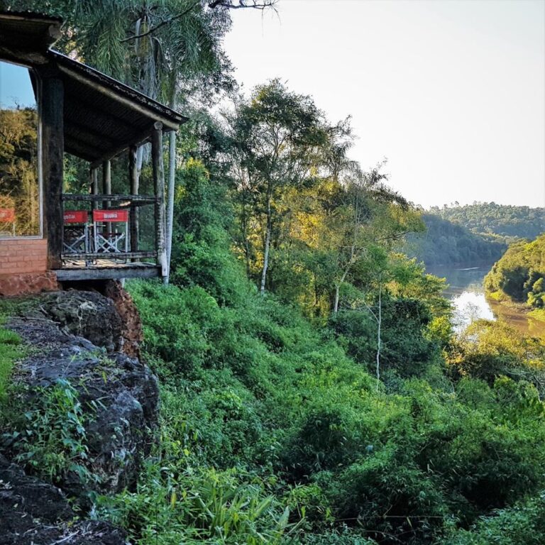Cueva Mini Lodge